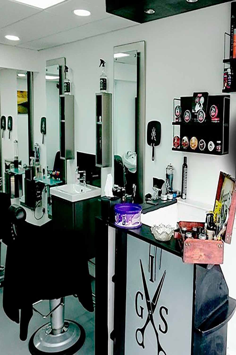 Ily's Gents Studio 2