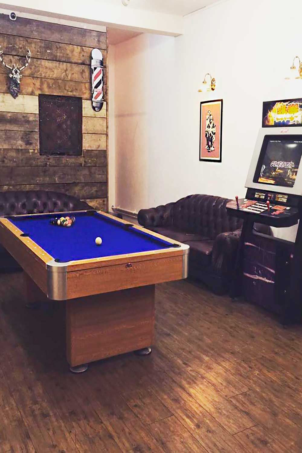 Barber Company Bristol 3