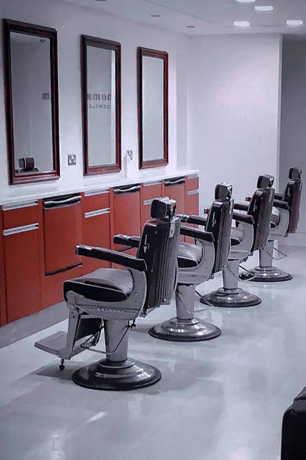 Thomas William Gentlemen’s Barber Cambridge 4