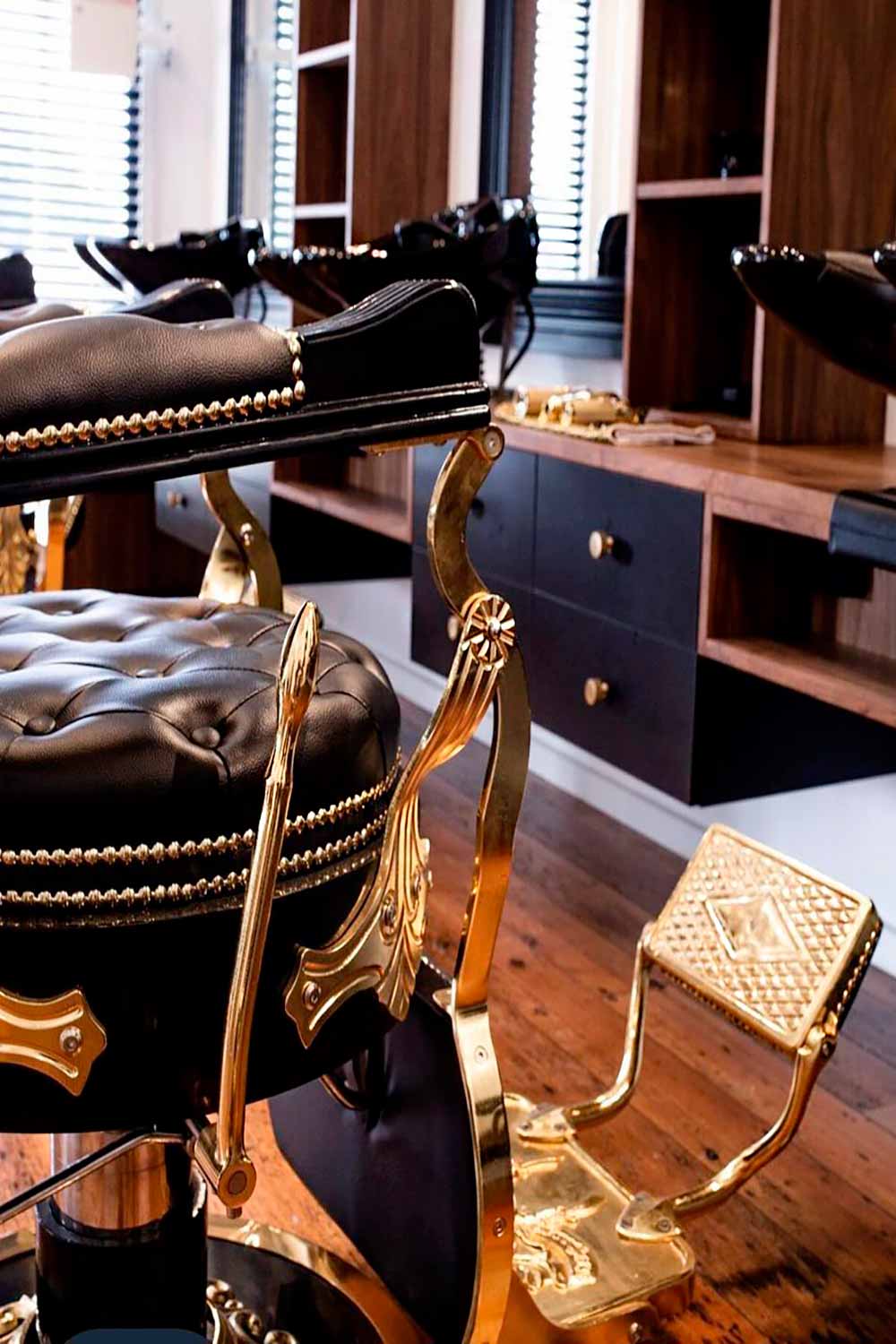 Golden Blade Barber Lounge 2