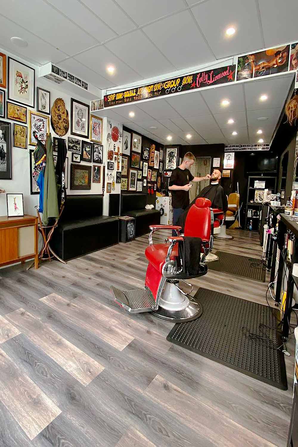 Rattlin'Bones Barber Shop 4