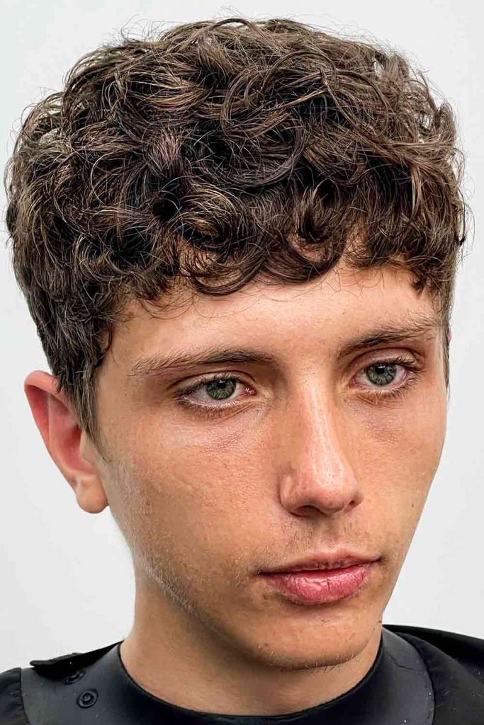 Men With Short Curly Hair #curlyhairmen #curlyhairstylesformen #menwithcurlyhair