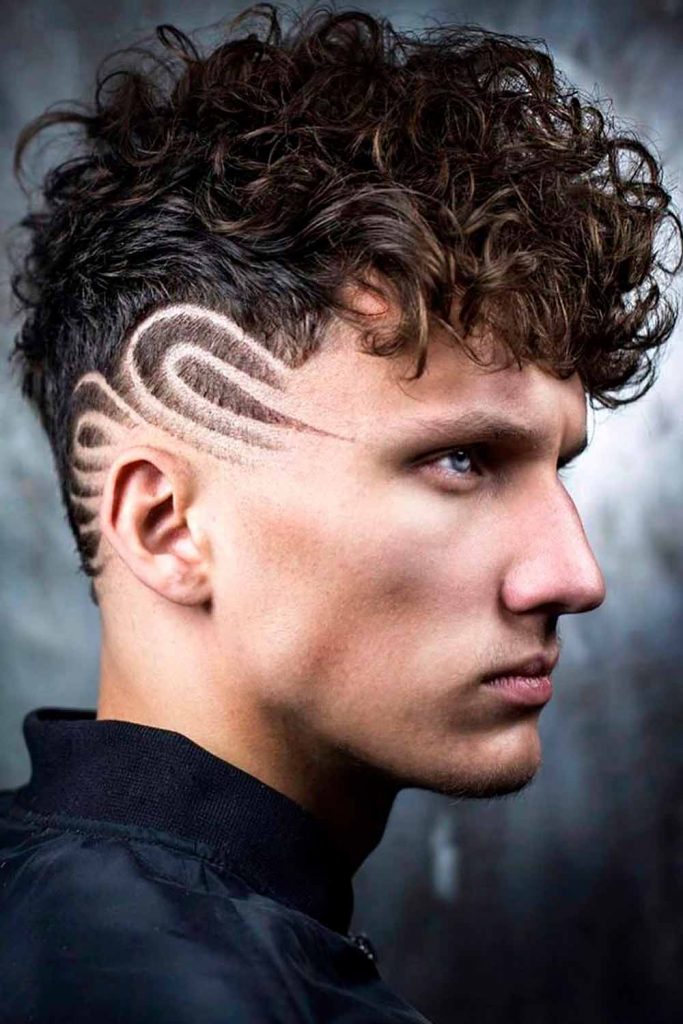 Curly Hair With Design #curlyhairmen #curlyhairstylesformen #menwithcurlyhair