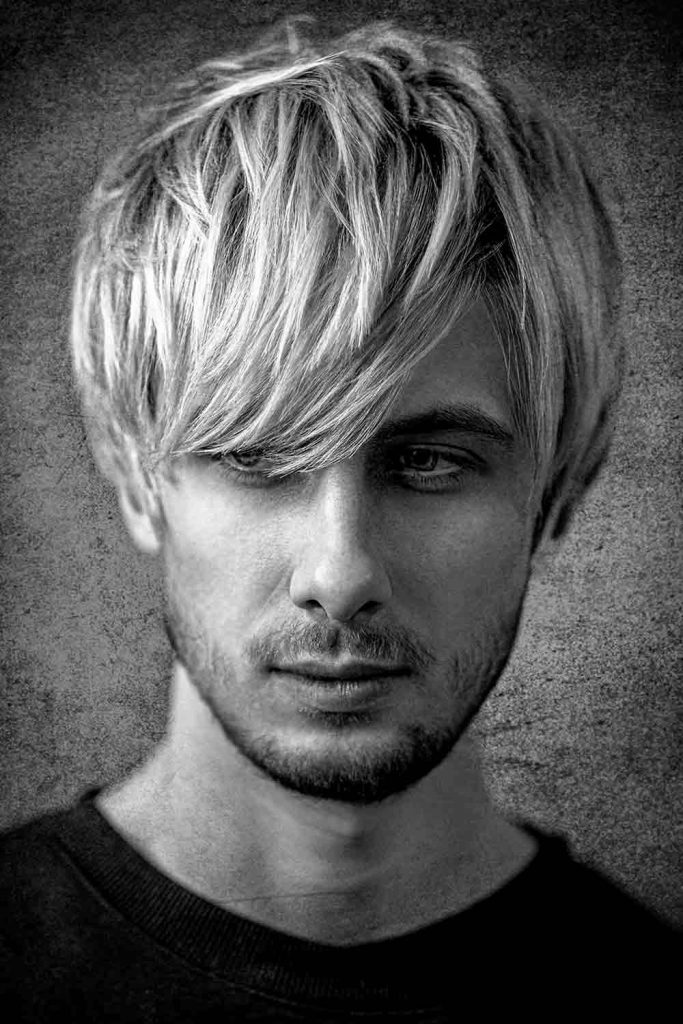 Medium With Layred Side Swept Bang