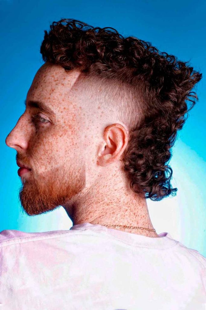 Burst Fade Mullet Curly Hair #burstfademullet #burstfade #mulletfade #mullet #mullethaircut