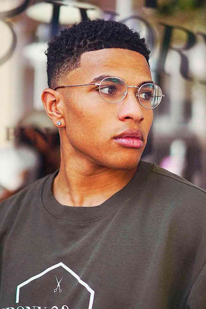 Short Fade Haircut Black Men #fadehaircutblackmen #afrofade 