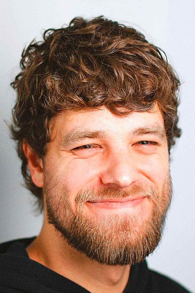 Curly Blunt Bang #bigforeheadhairstyles #bigforeheadshairstyles #bigforeheadmen