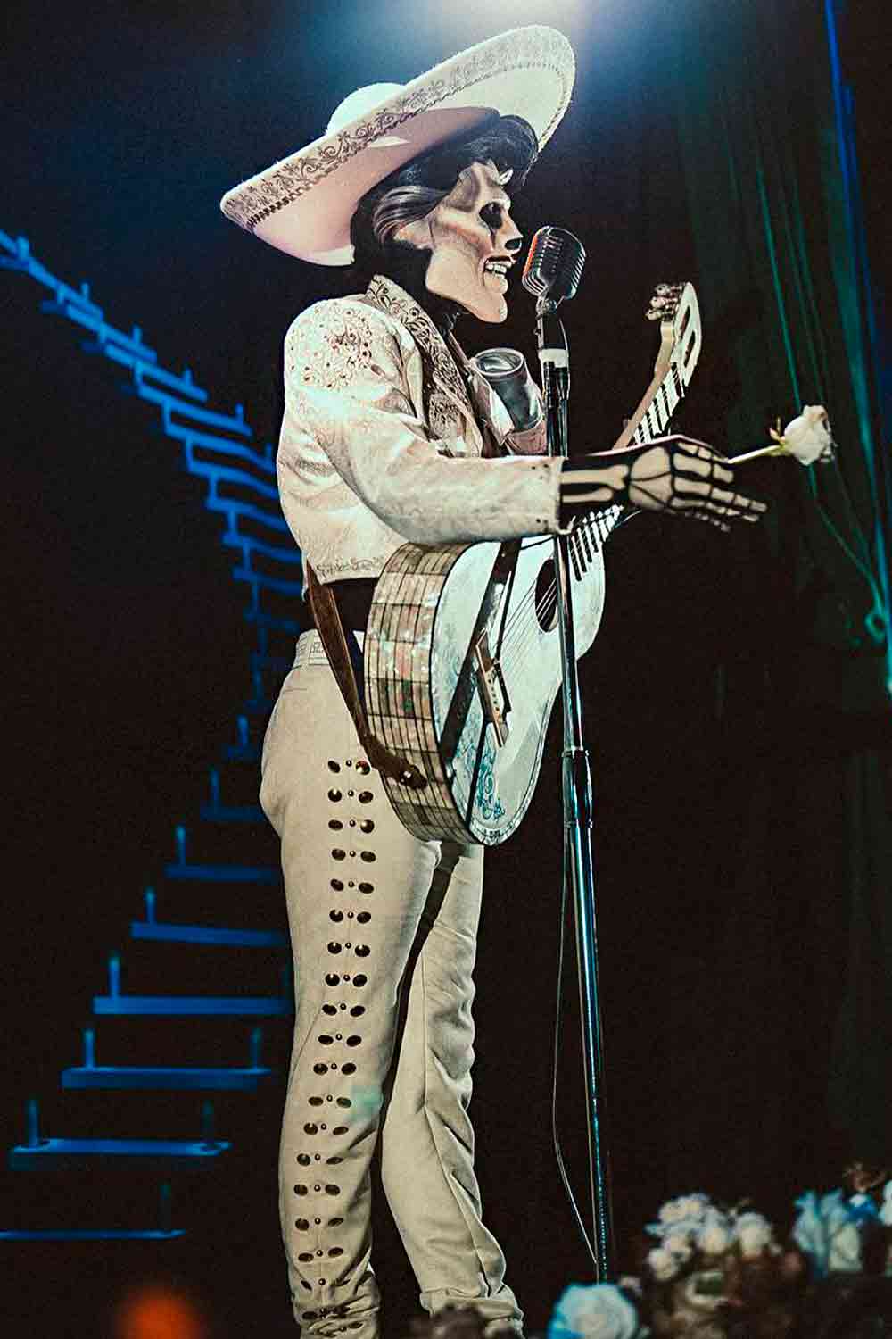 Day Of The Dead #menshalloweencostumes #haloweencostumeideasmen #halloweencostumes