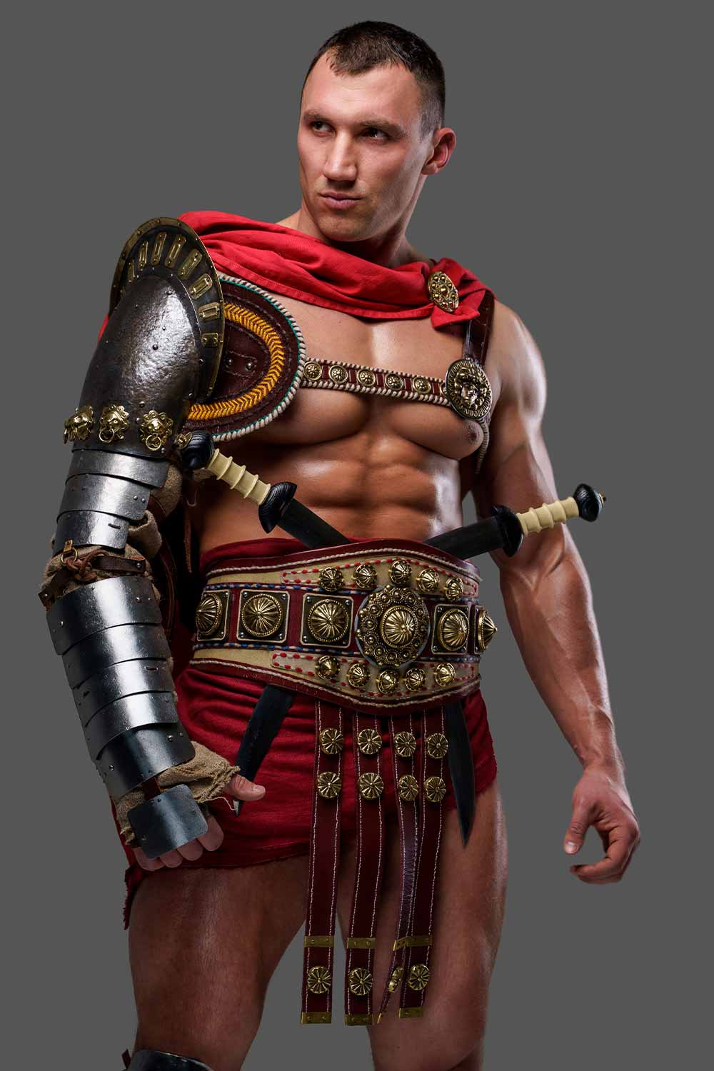 Gladiator #halloweencostumes #halloweencostumeideas #menshalloweencostumes #halloweencostumesformen