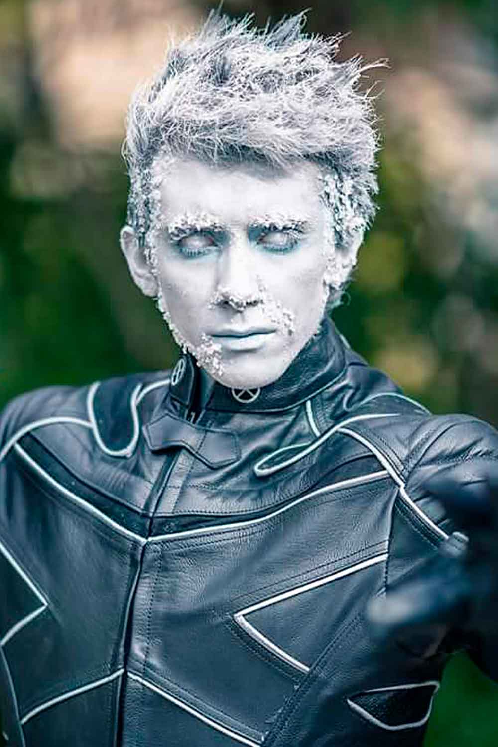 Iceman #menshalloweencostumes #haloweencostumeideasmen #halloweencostumes