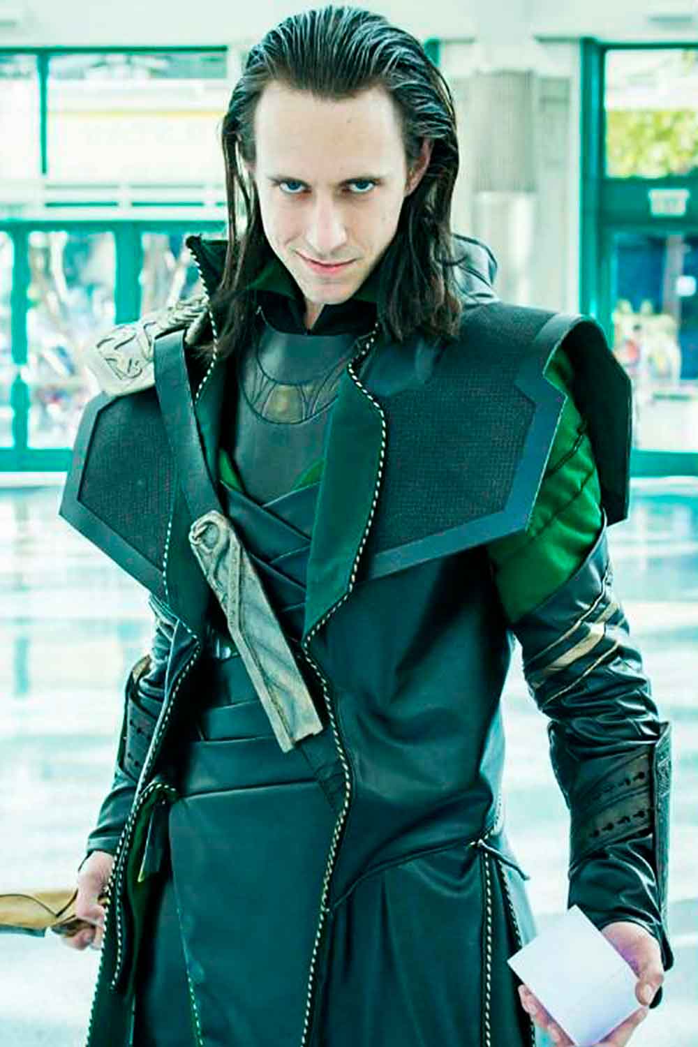 Loki #menshalloweencostumes #haloweencostumeideasmen #halloweencostumes
