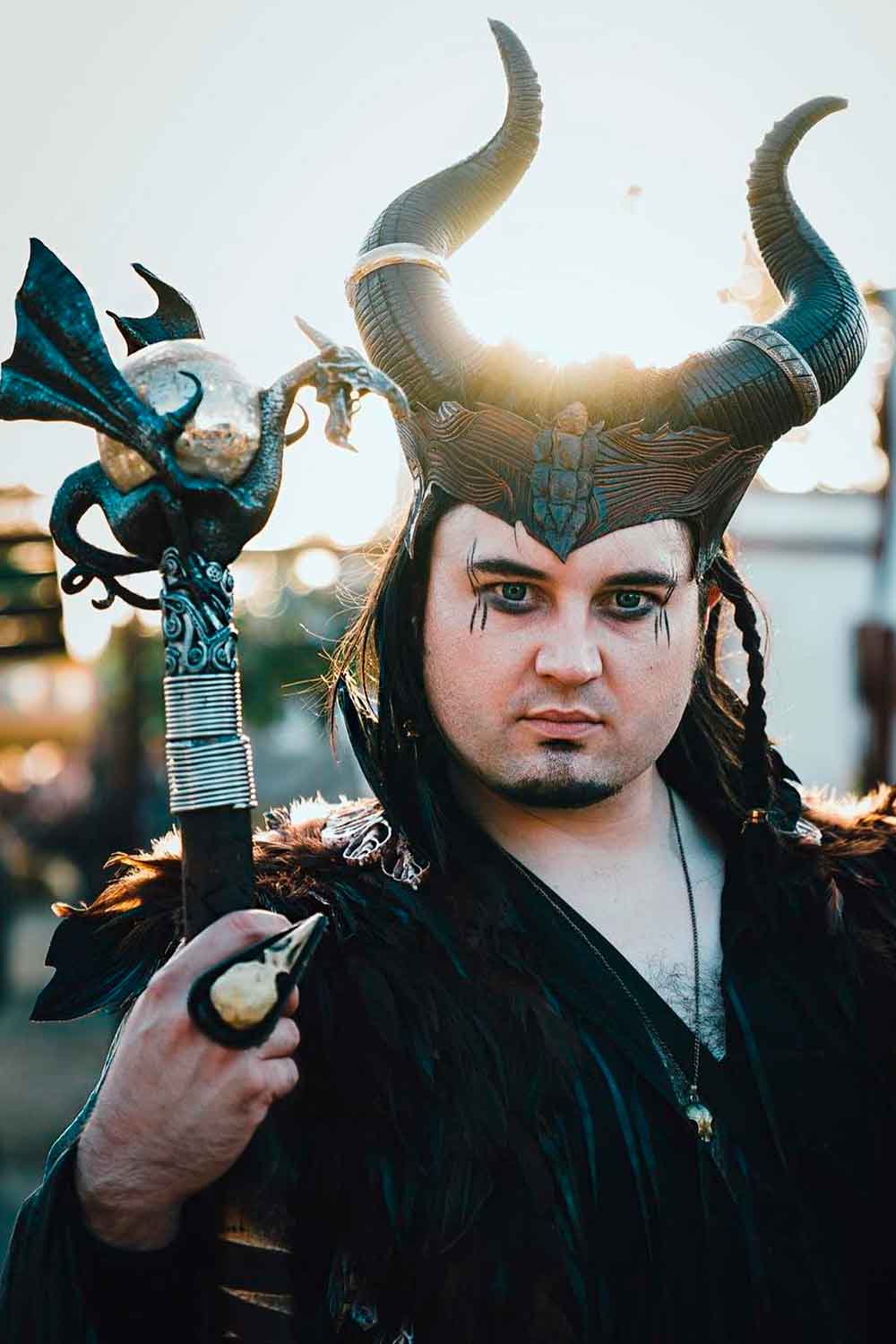 Maleficent #menshalloweencostumes #haloweencostumeideasmen #halloweencostumes