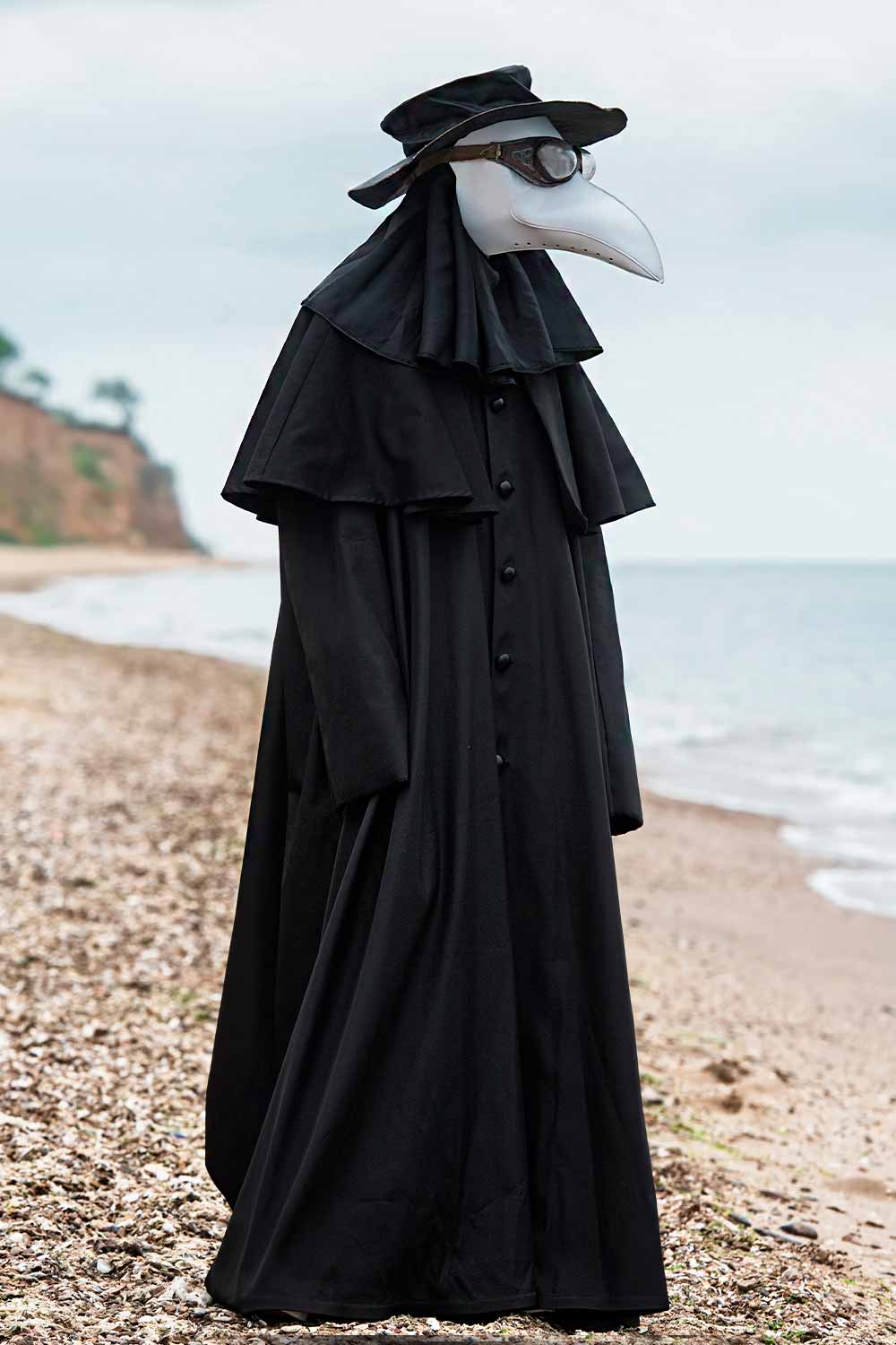 Plague Doctor #halloweencostumeideasmen #menshalloweencostumes #halloweencostumesformen