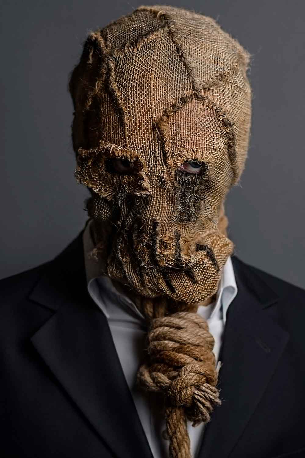 The Slender Man #halloweencostumes #halloweencostumeideas #menshalloweencostumes #halloweencostumesformen