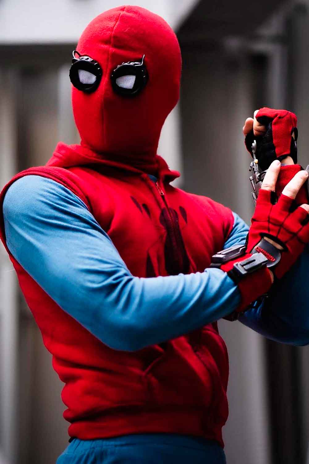 Spiderman #menshalloweencostumes #haloweencostumeideasmen #halloweencostumes