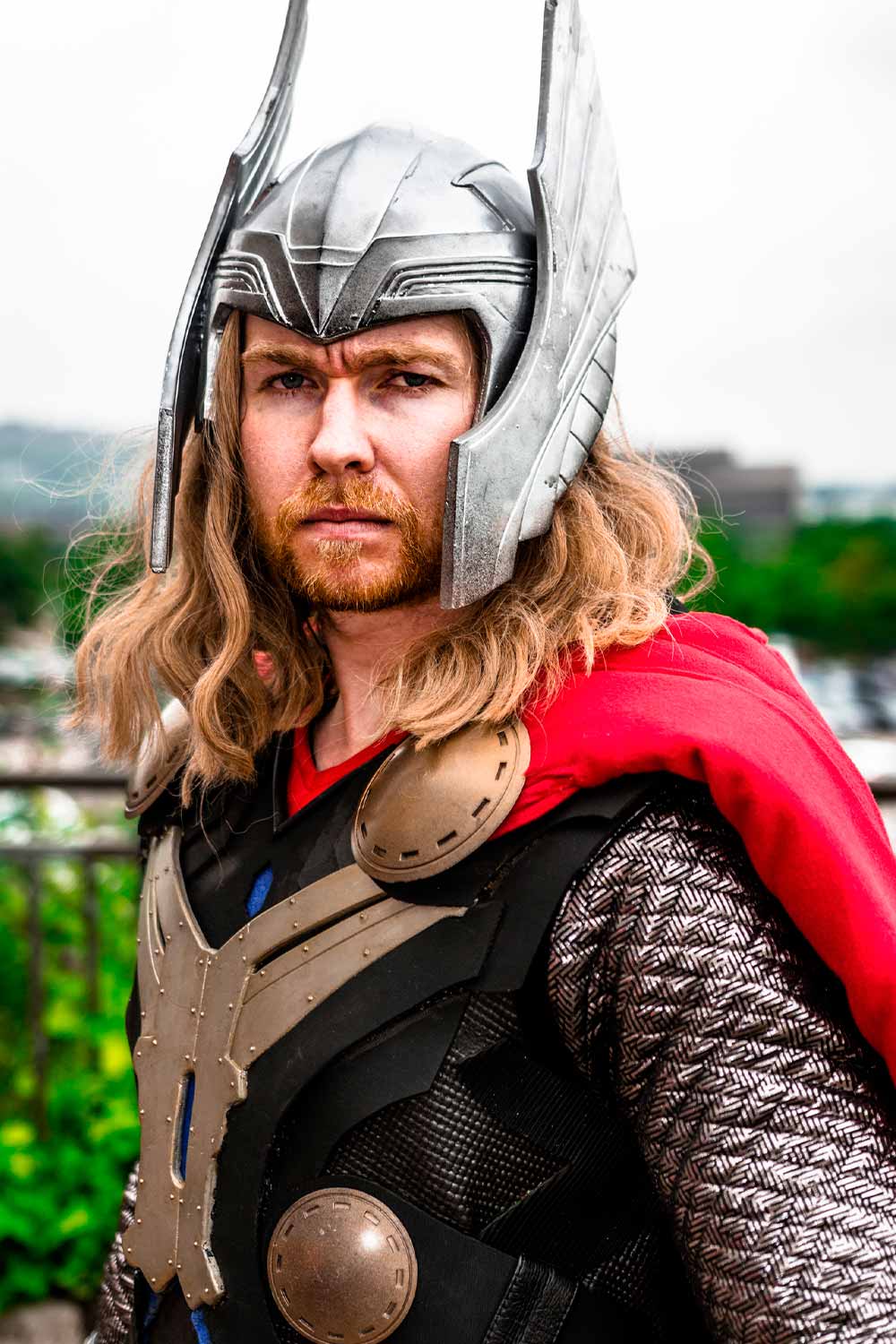 Thor Halloween Costume #halloweencostumes #halloweencostumeideas #menshalloweencostumes #halloweencostumesformen