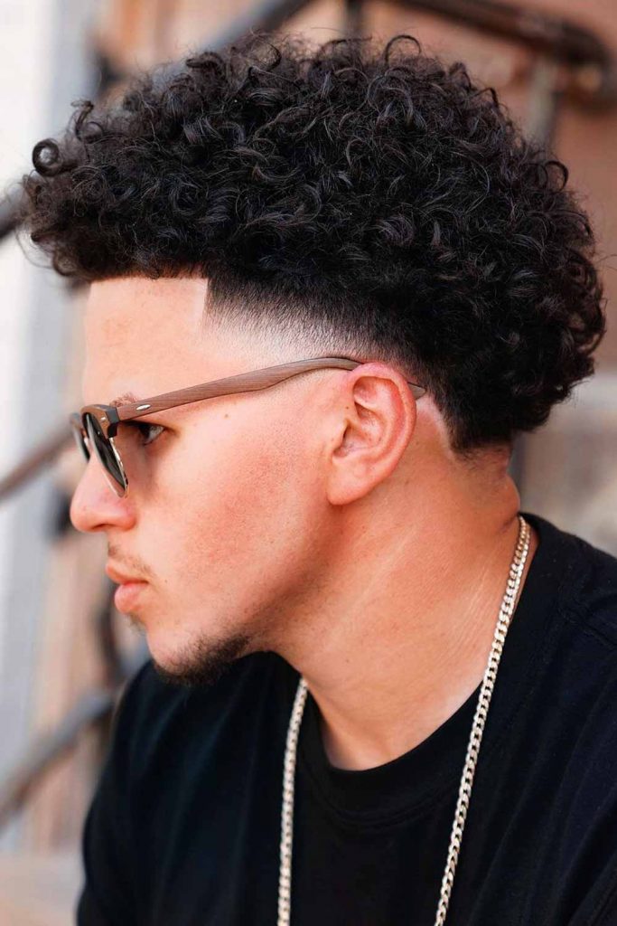 Blowout Low Taper Fade Curly Hair #lowfadehaircut #lowfade #fadehaircut #fade