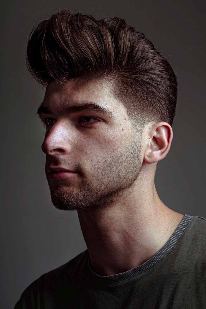 Low Fade Pompadour Men #lowfadehaircut #lowfade #fadehaircut #fade