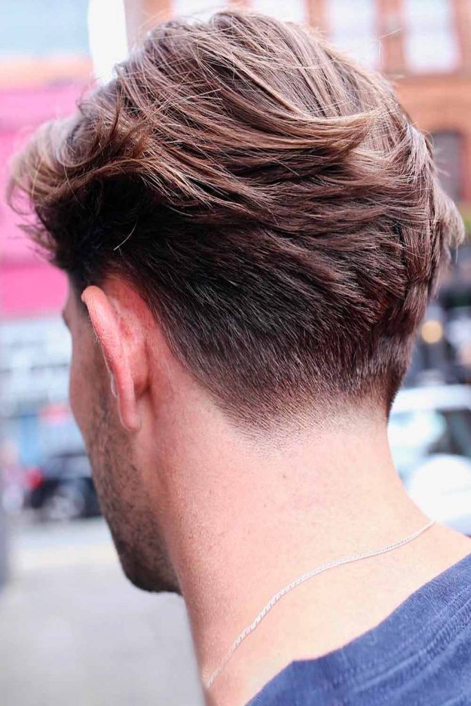 Low Taper Haircut #mediumhairmen #mediumhaircutsformen #mensmediumhairstyles #mediumlengthhairstylesformen