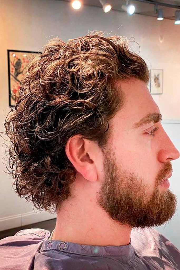 Slick Back Curly Hair #mediumhaircutsformen #mensmediumhairstyles