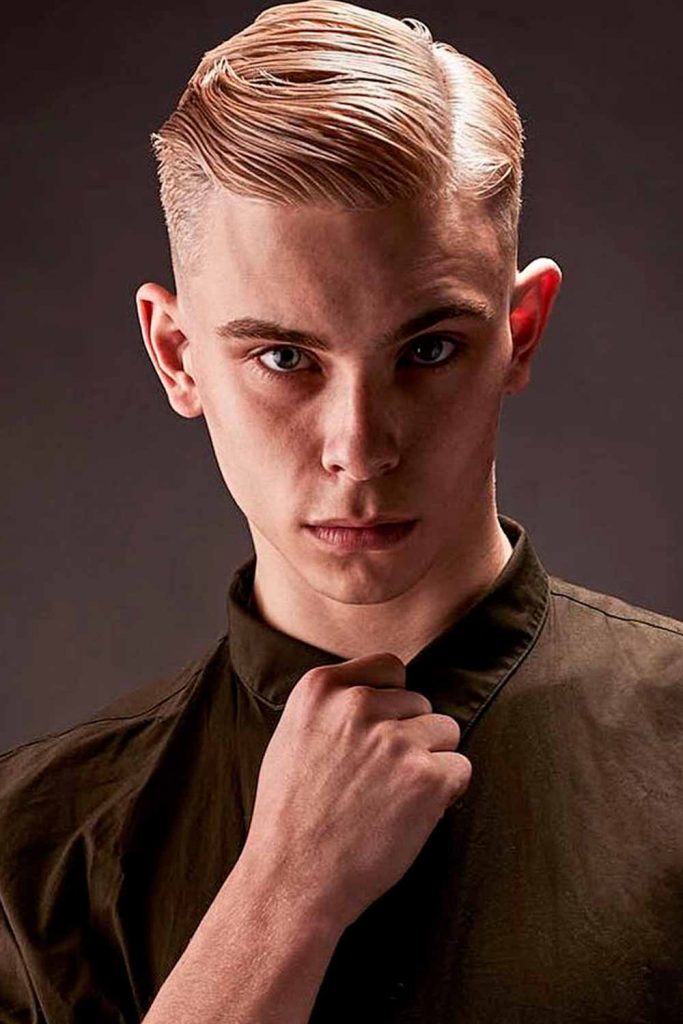 Classy Side Part #mediumhairmen #mediumhaircutsformen #mensmediumhairstyles #mediumlengthhairstylesformen