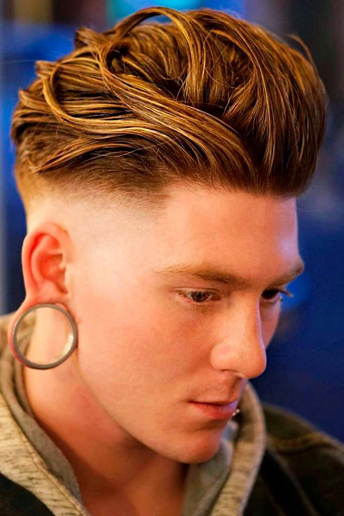 Straight Taper Fade Medium Hair #mensmediumhaircuts #mediumlengthhairstylesformen #mensmediumhairstyles