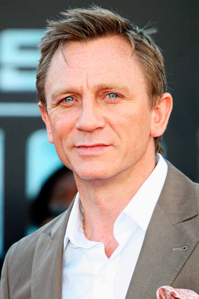 Daniel Craig's Textured Mens Hairstyles For Thin Hair #menshairstylesforthinhair #thinhairmen