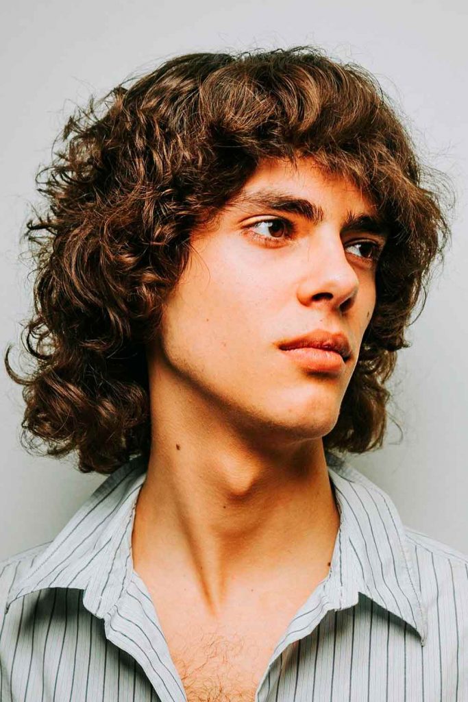 70s Inspired Long Shag Haircut #longhairstylesformen #menslonghairstyles #longhairmen