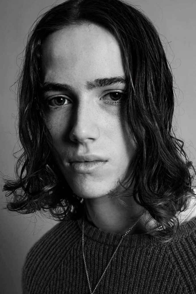 Surfer Hair #longhairstylesformen #menslonghairstyles #longhairmen