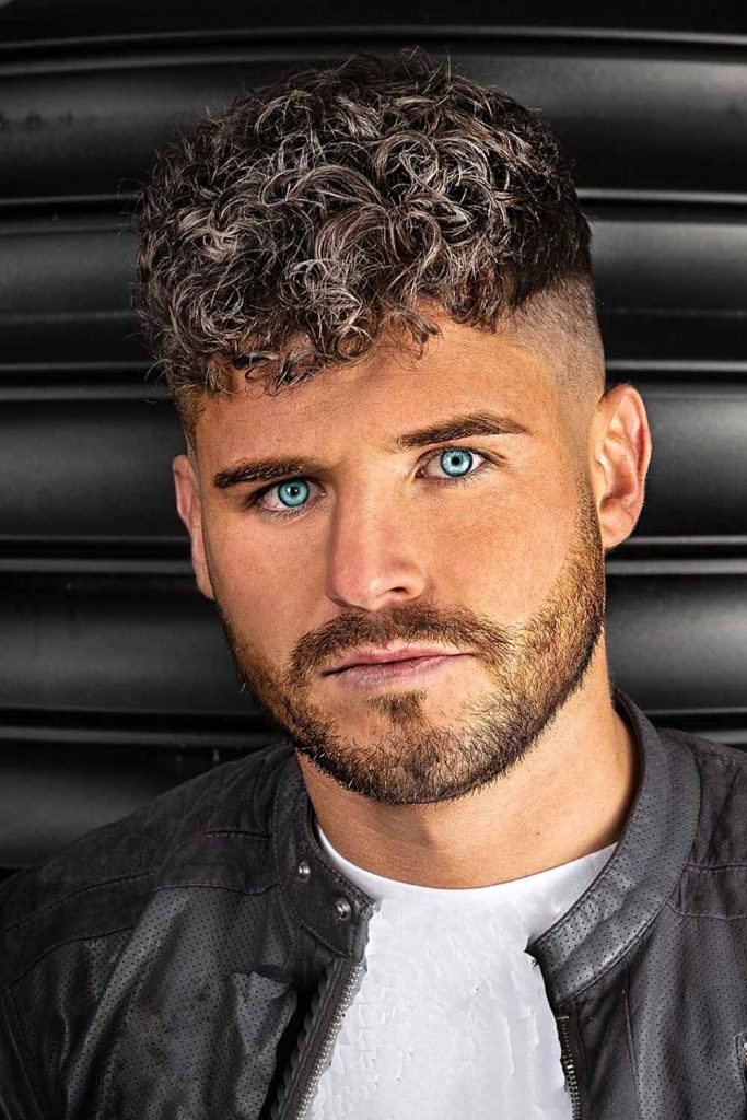 Wet Layered Tousled Curls #shortcurlyhairmen #curlyhairmen #shortcurlyhairstyles 