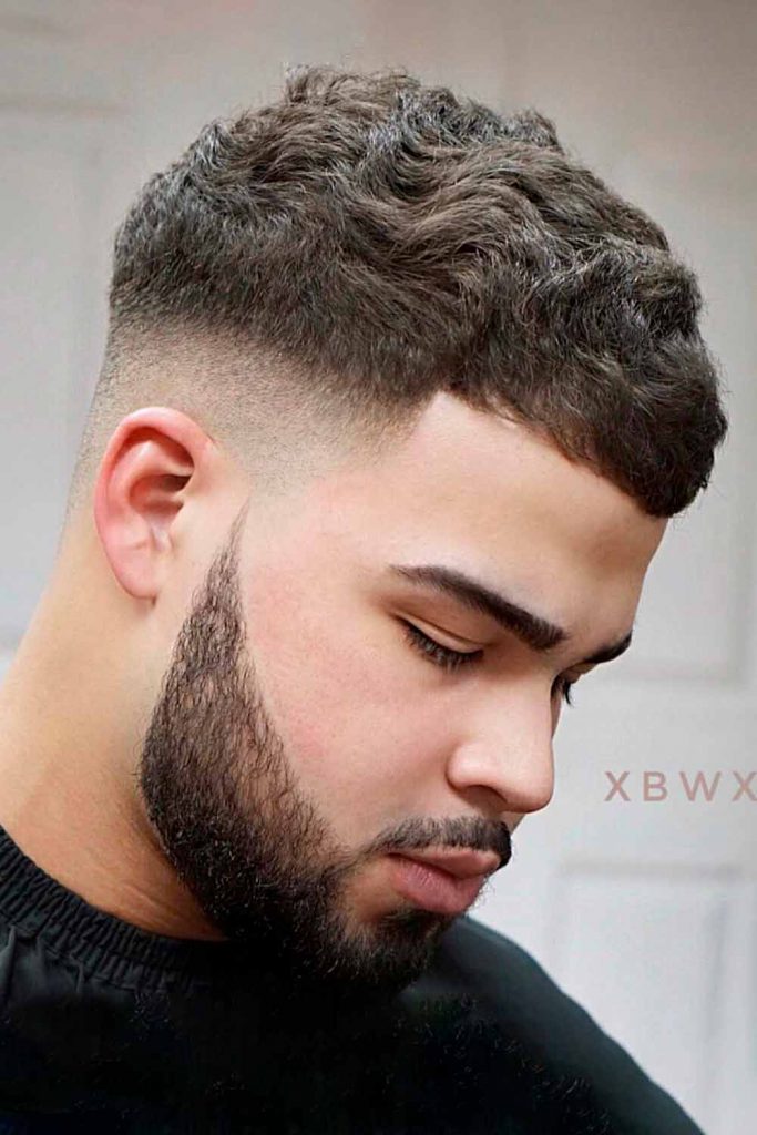 Cropped Top #curlyhairmen #shortcurlyhairstyles #curlyhairstylesformen #menwithcurlyhair