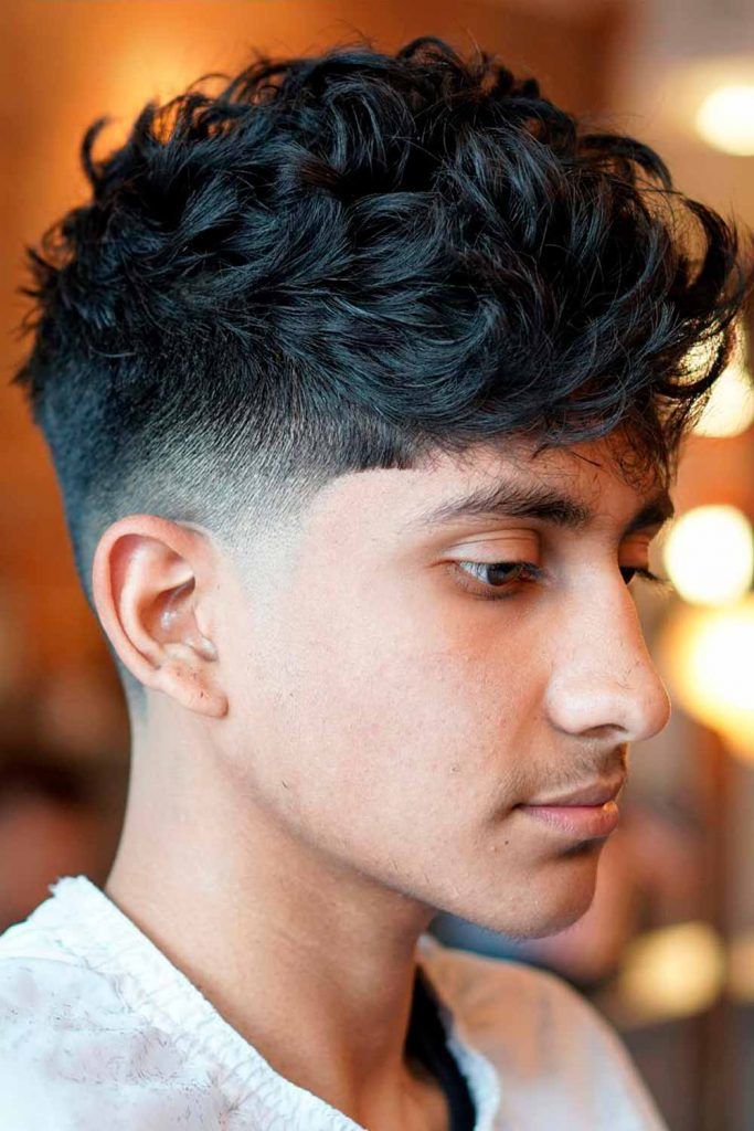 Modern Short Textured Quiff #curlyhairmen #shortcurlyhairstyles #curlyhairstylesformen