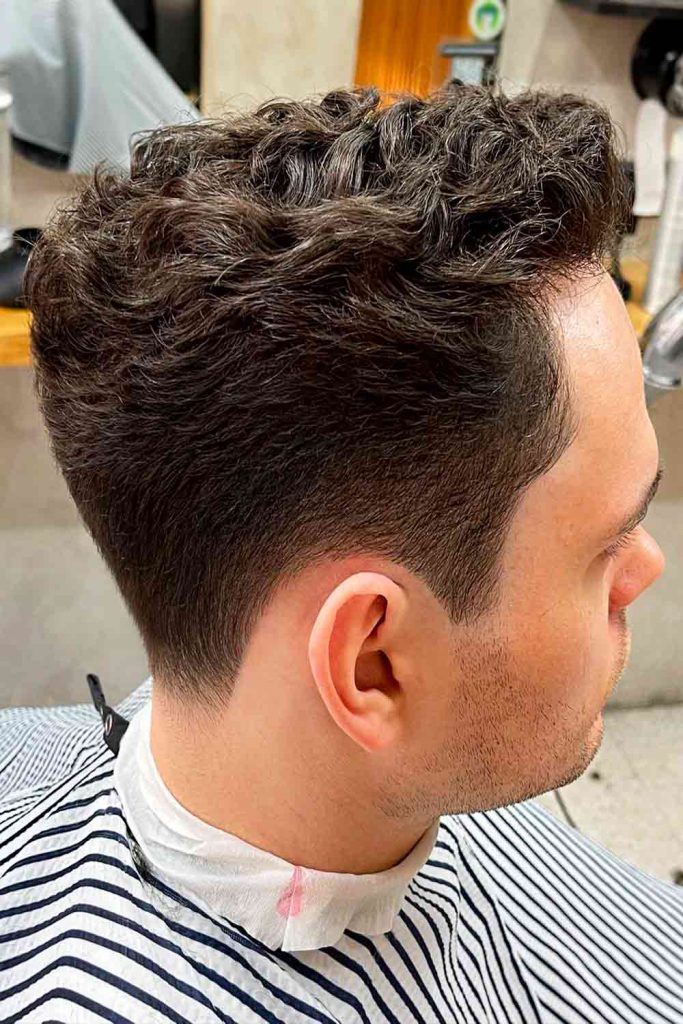 Blowout Men's Short Haircuts #shorthaircutsformen #shorthairmen #mensshorthaircuts 