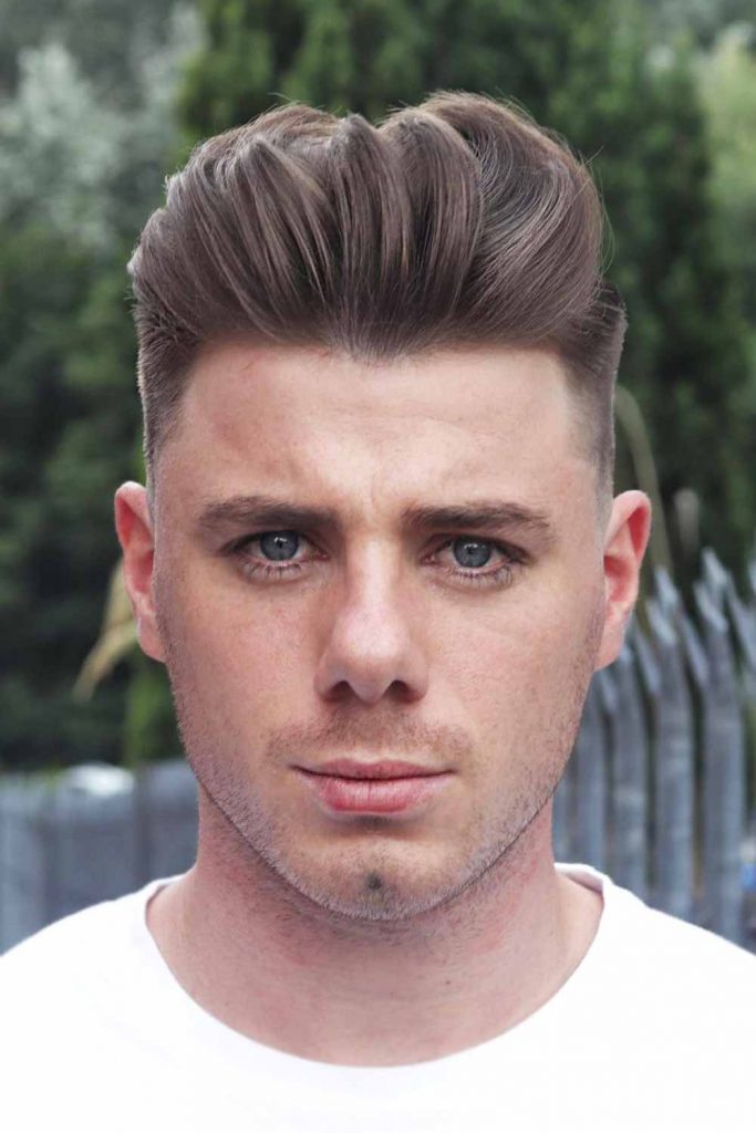 Quiff Straight Hairstyles Men #straighthairmen #straighthairstyles