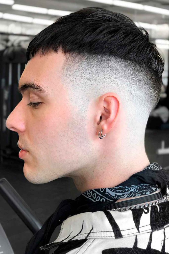 High Fade #typesofhaircuts #typesofmenshaircuts #haircutnames #highfade