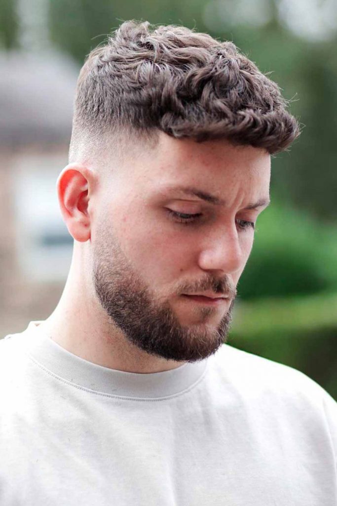 Wavy Hair Fade Haircut #wavyhairmen #menwithwavyhair #wavyhairstylesmen
