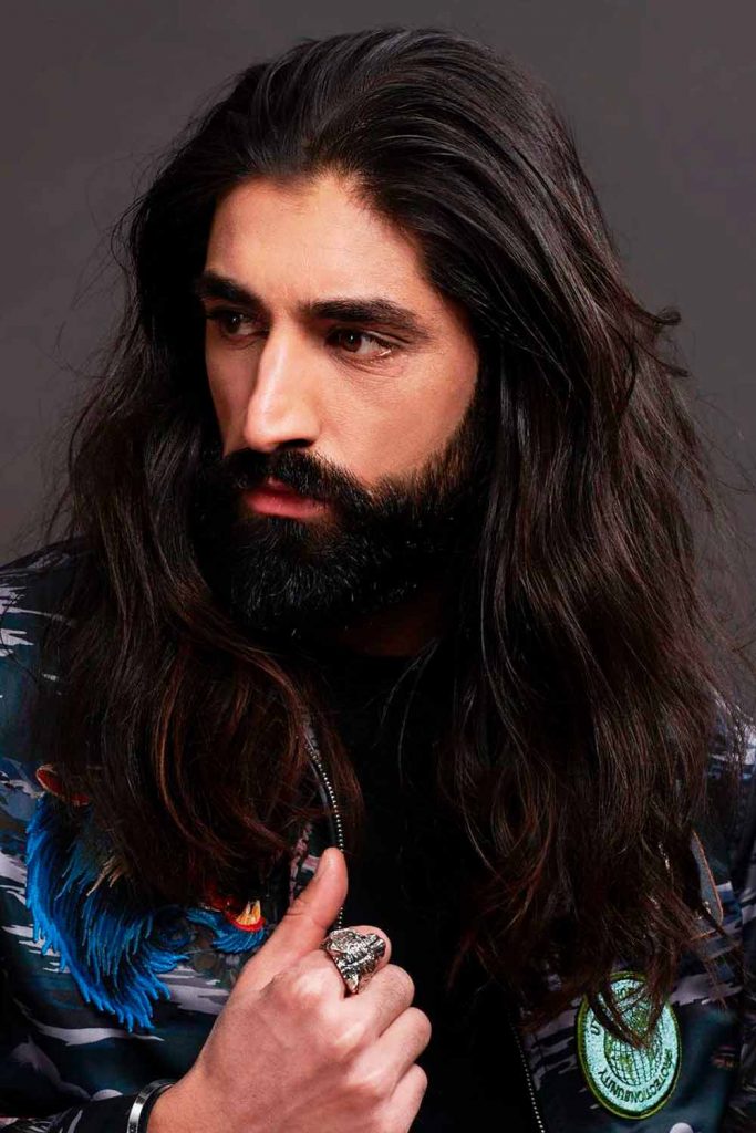 Long Wavy Hair And Beard #wavyhairmen #menwithwavyhair #wavyhairstylesmen