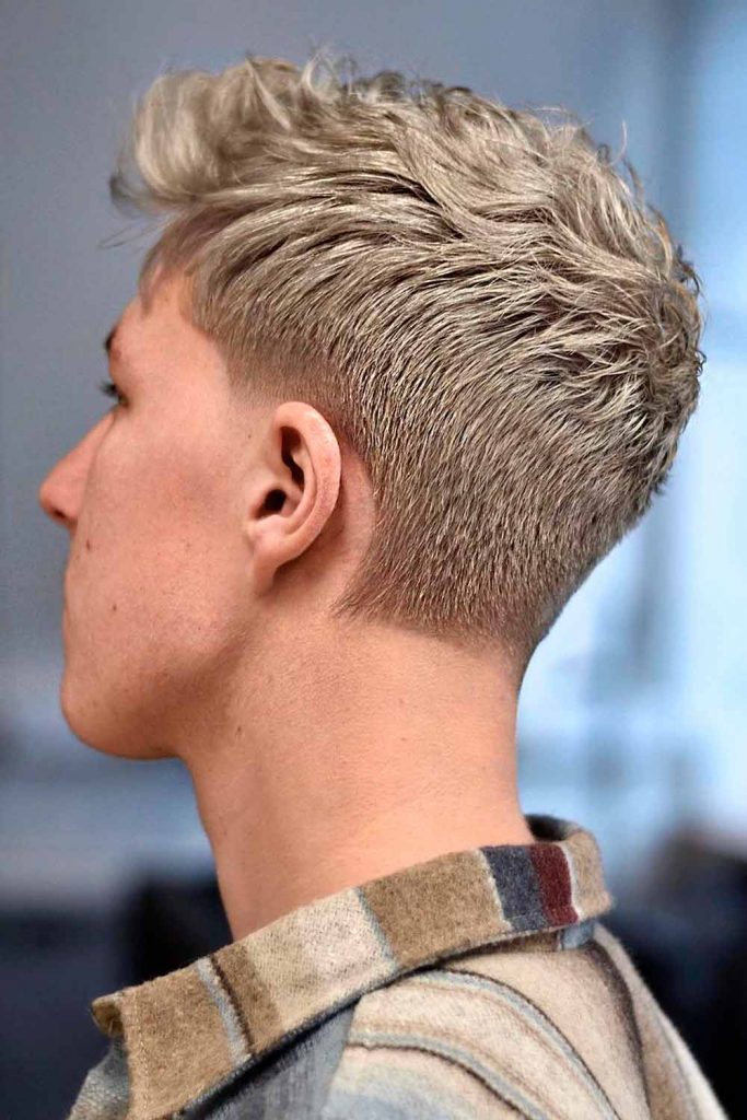 Wavy Hair Low Taper #wavyhairmen #menwithwavyhair #wavyhairstylesmen