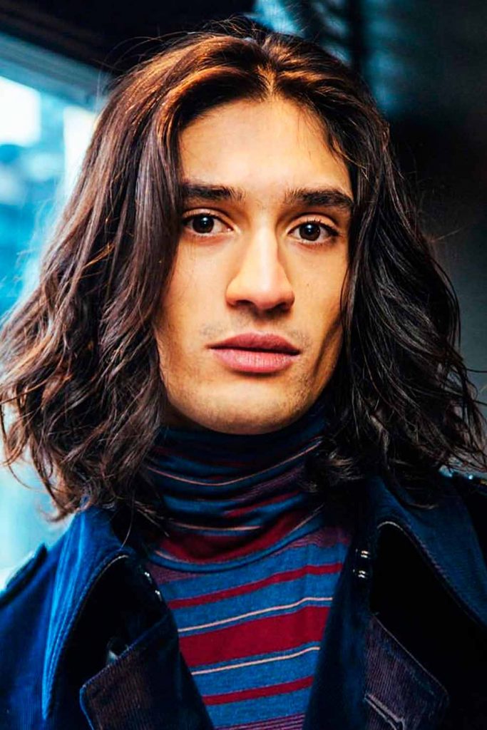 Long Wavy Hair #wavyhairmen #menwithwavyhair #wavyhairstylesmen